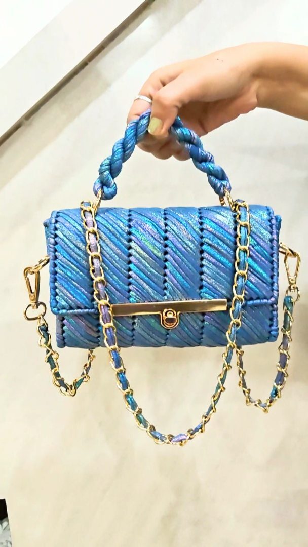 Instagram post from crochetbagscouture. This post is in position 4.